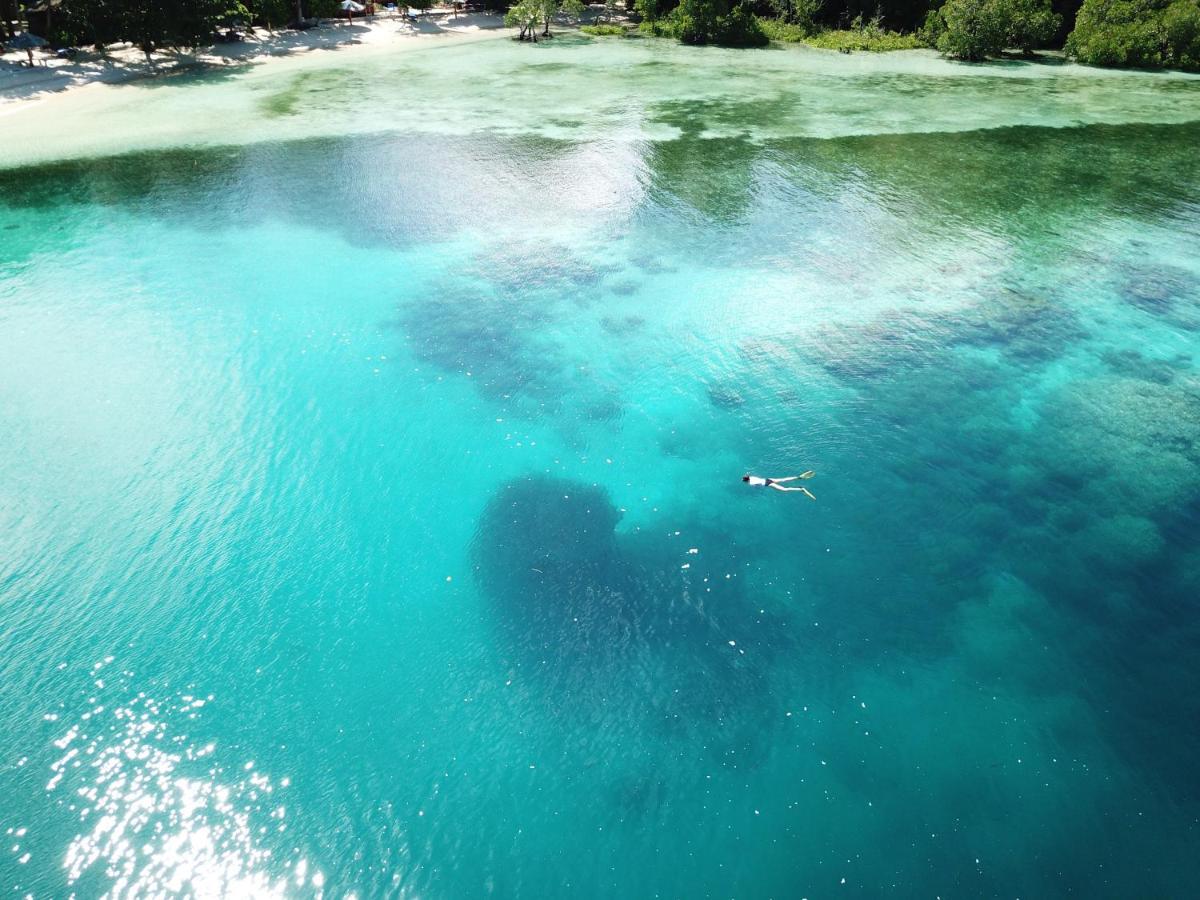 Blue Bay Divers Likupang Bangka Exterior photo